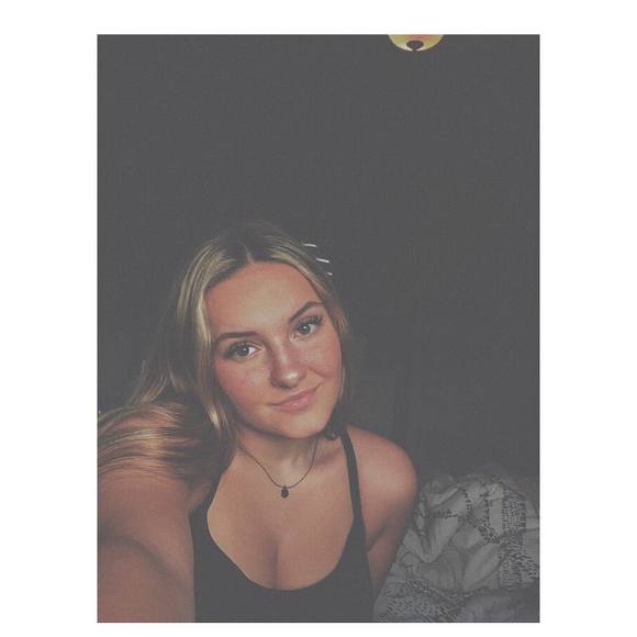 Meet your Posher, Jade - Picture 1 of 1